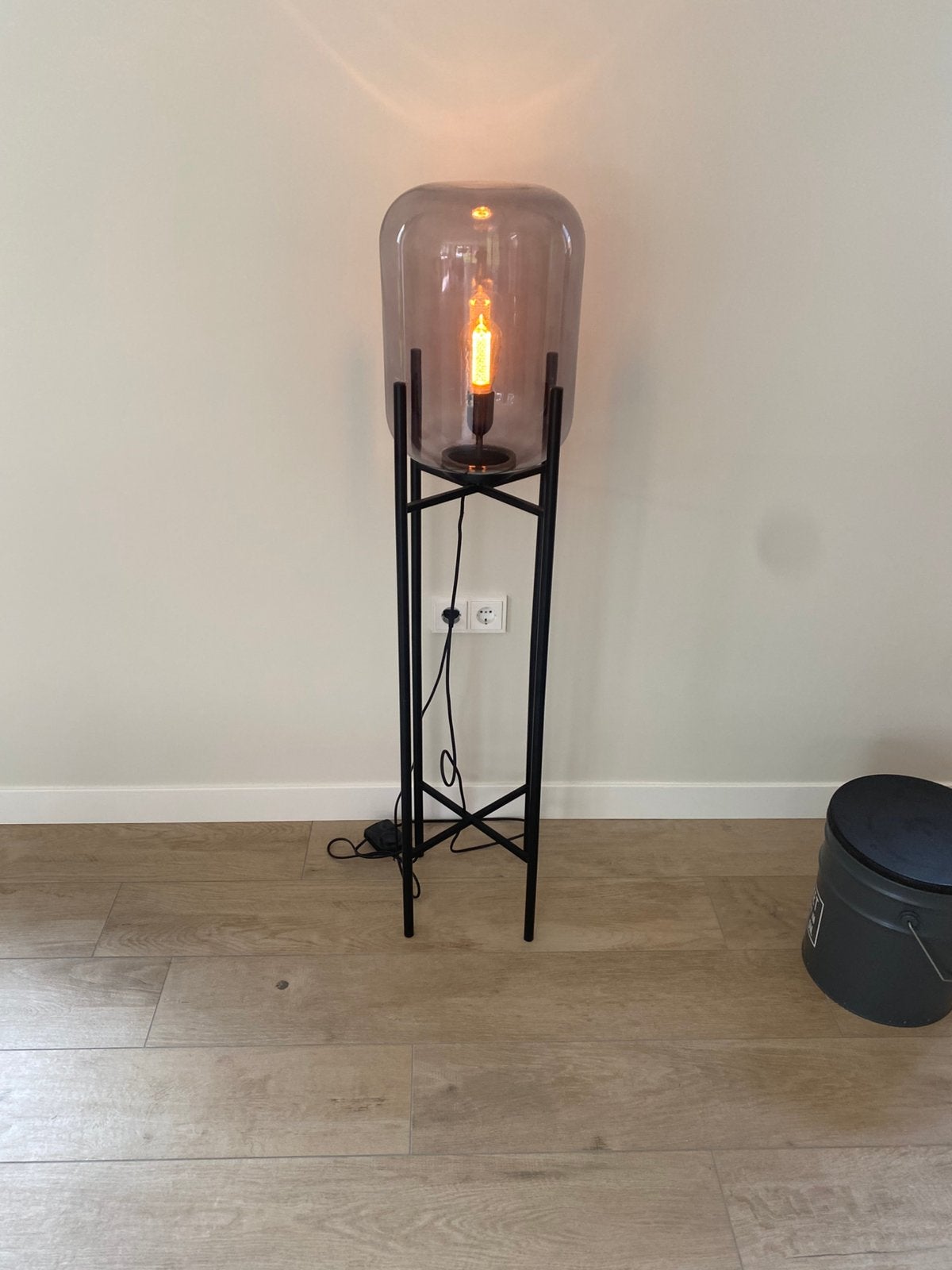 Mooie staande lamp, Huis en Inrichting, Lampen | Vloerlampen, Ophalen, Zo goed als nieuw