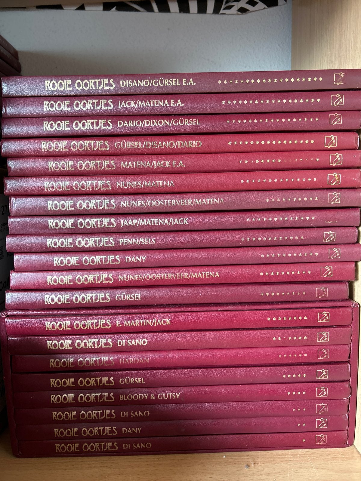 Rooie Oortjes stripboeken - Complete serie of reeks, Boeken, Complete serie of reeks, Ophalen of Verzenden, Zo goed als nieuw