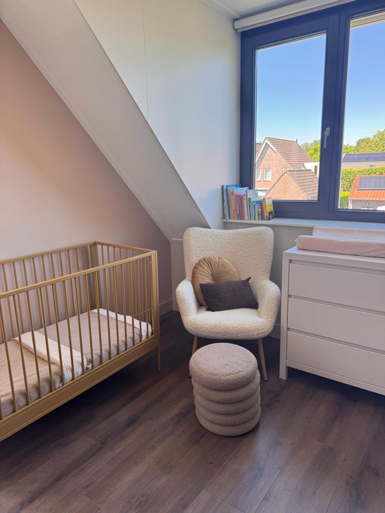Complete babykamer: Ledikant, commode en kledingkast, Ophalen, Zo goed als nieuw, Jongetje of Meisje