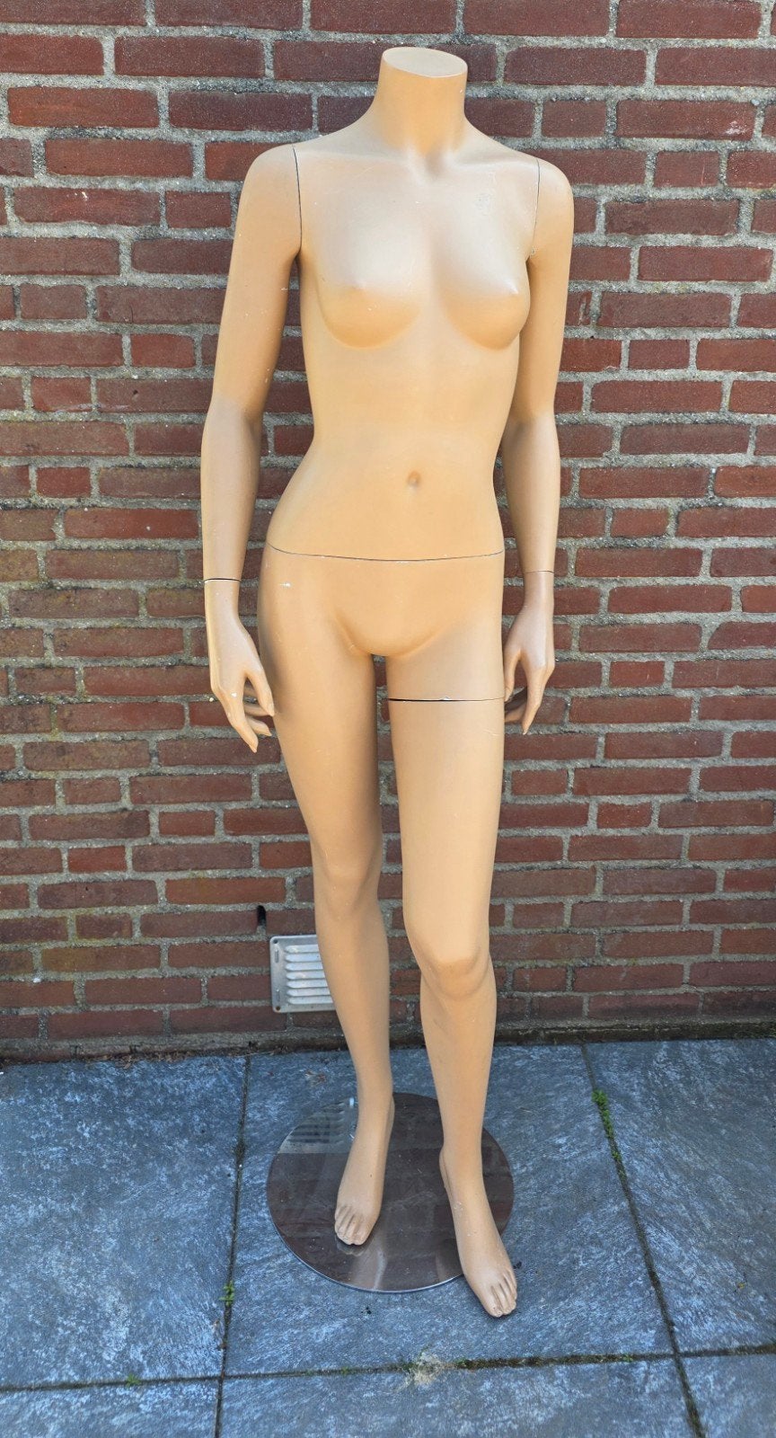 Vrouwelijke Etalagepop / Paspop / Mannequin, Ophalen, Zo goed als nieuw, Paspop