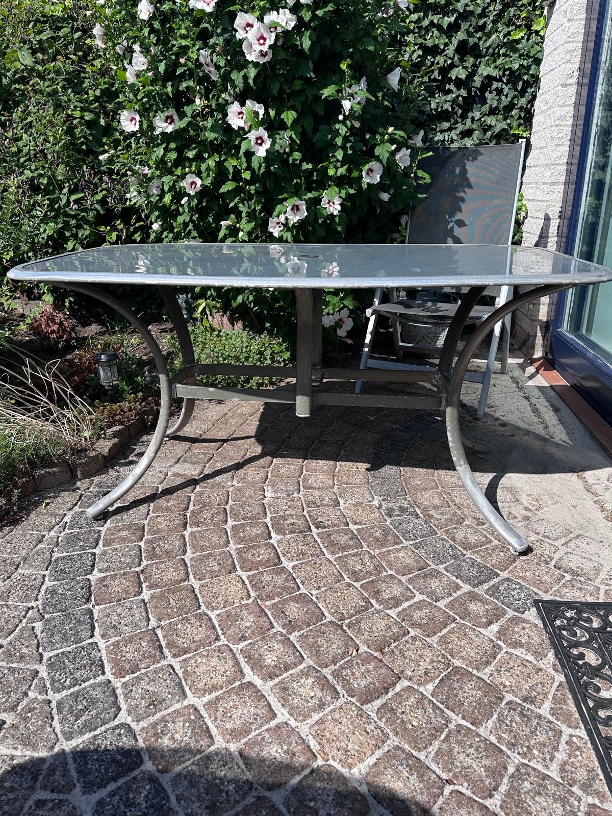 Tuin-/balkontafel met glazen blad en metalen frame, Tuin en Terras, Ophalen, Gebruikt, Rechthoekig, Metaal