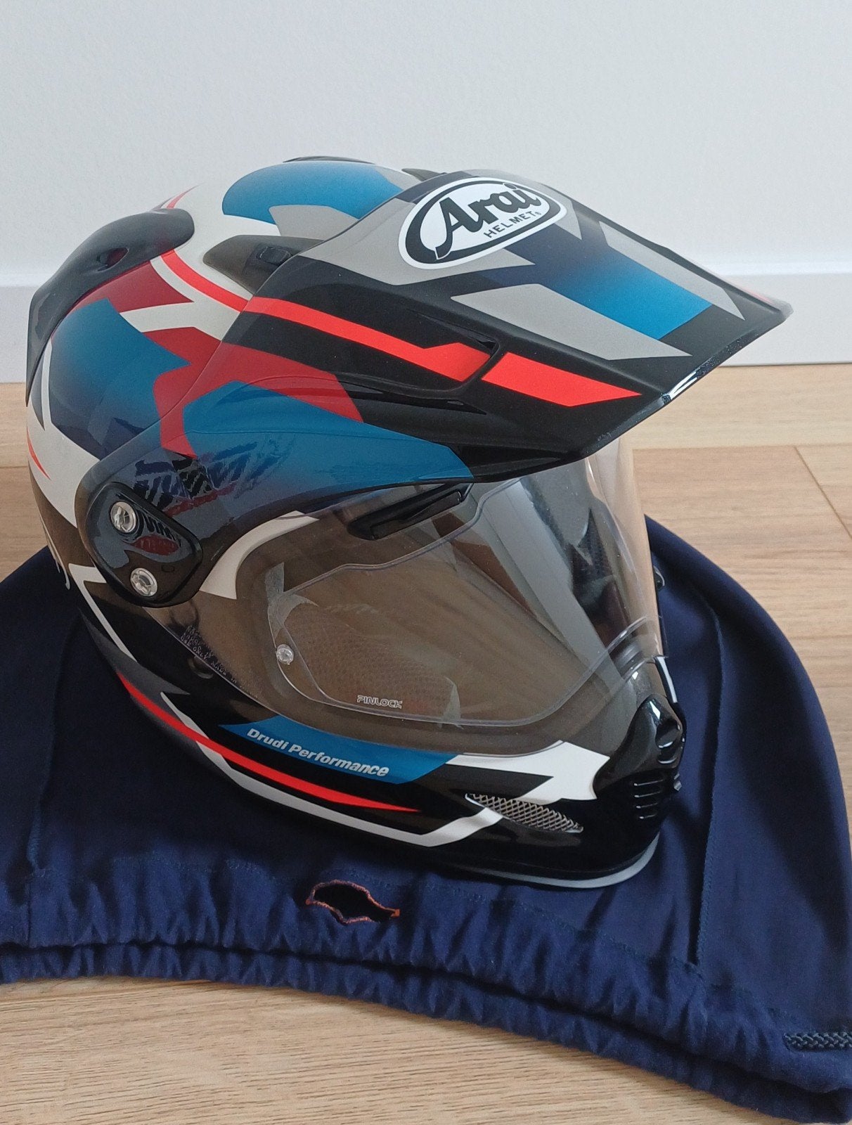 Arai Tour-X4 - Size M (57cm), Motoren, Ophalen, M, Arai, Dames