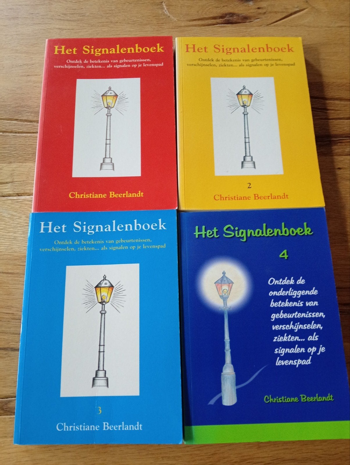 Het Signalenboek complete set (1-4) Christiane Beerlandt, Boeken, Esoterie en Spiritualiteit, Achtergrond en Informatie, Spiritualiteit algemeen