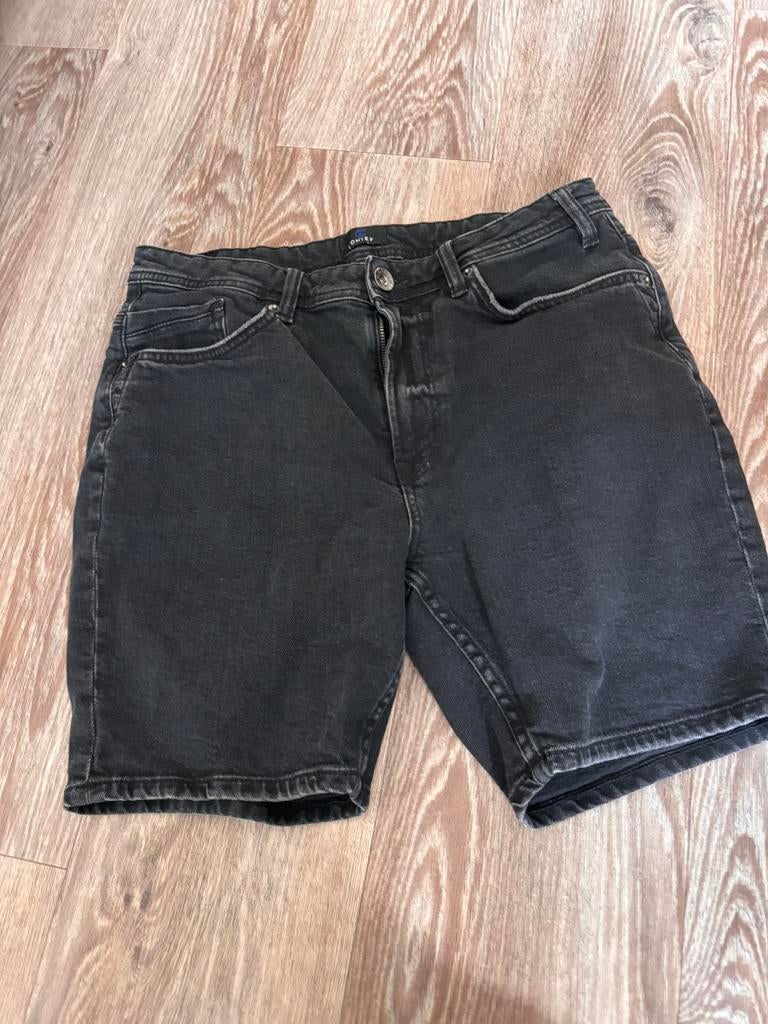 Denim korte broek, Ophalen of Verzenden, Zo goed als nieuw, Zwart