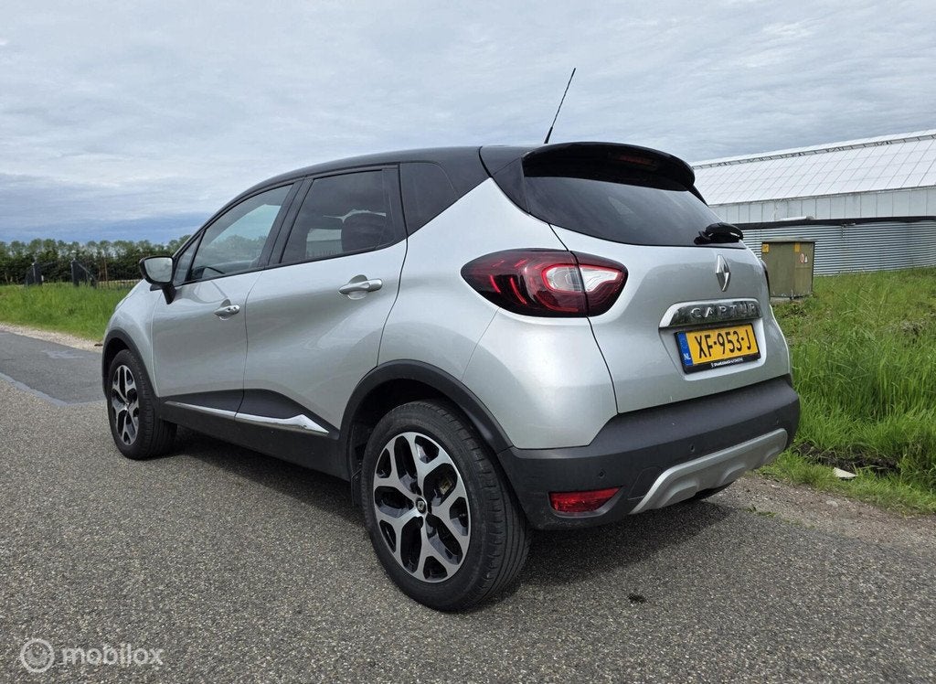 Renault Captur 0.9 TCe Intens / PDC / LED / Nette staat, Voorwielaandrijving, 898 cc, Gebruikt, Handgeschakeld