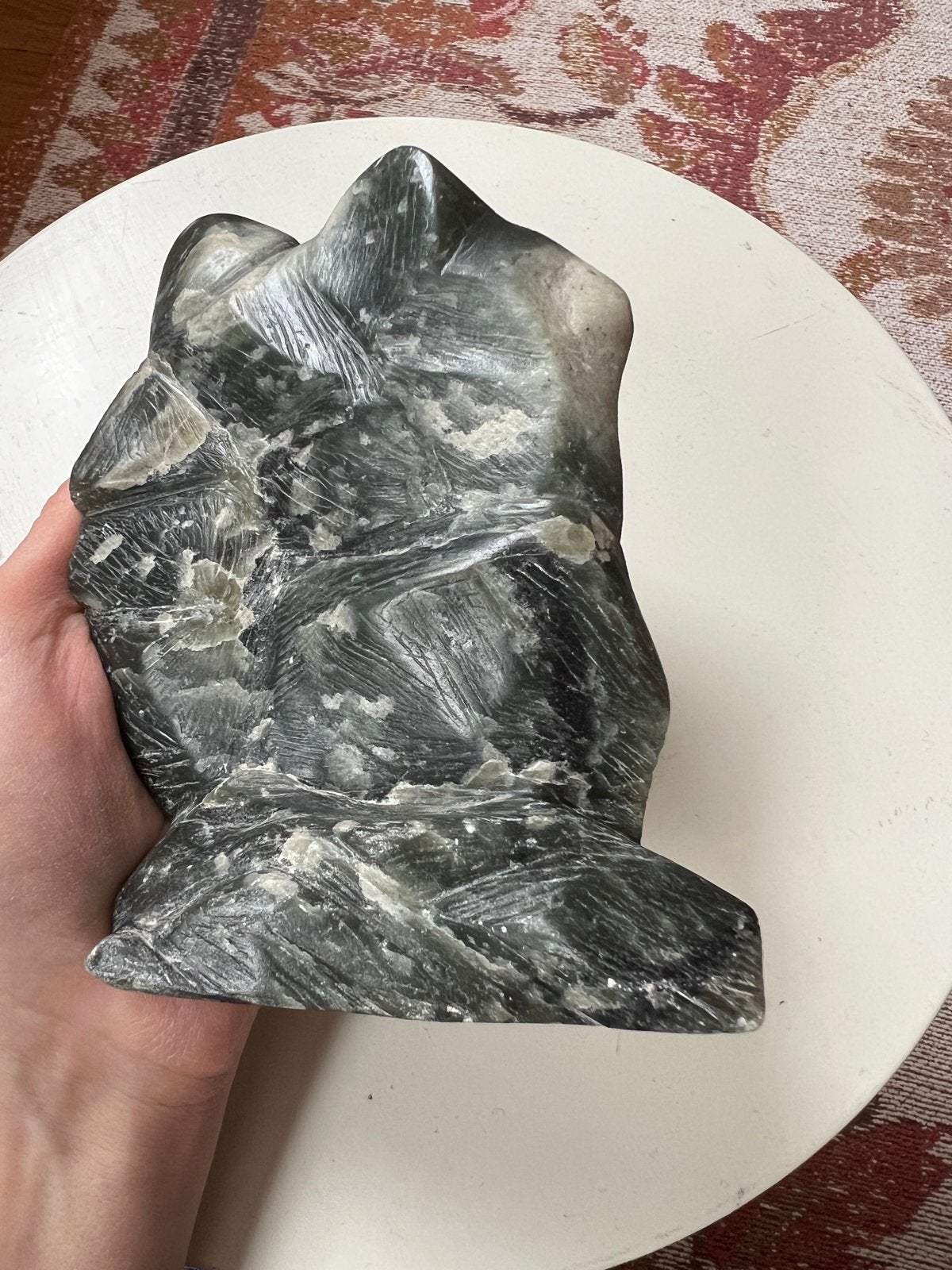 Handgesneden stenen sculptuur (Serpentijn), Minder dan 20 cm, Ophalen of Verzenden, Handgemaakt, Steen of Keramiek