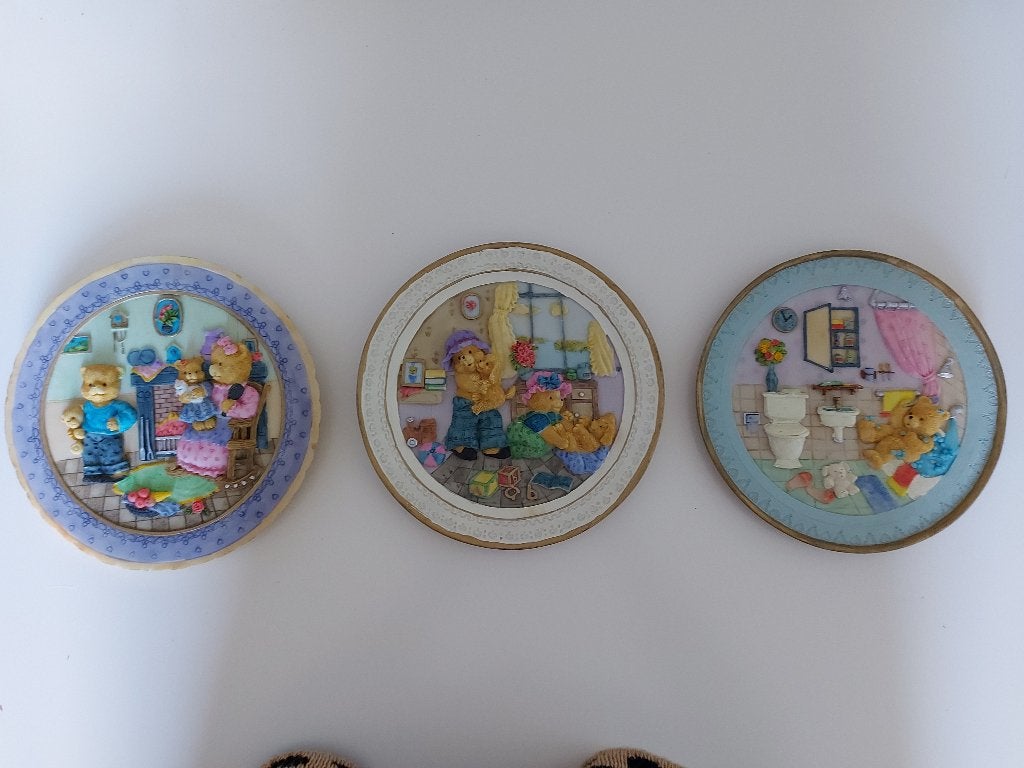 Set 3 borden met beertjes jaren 80, Ophalen, Gebruikt