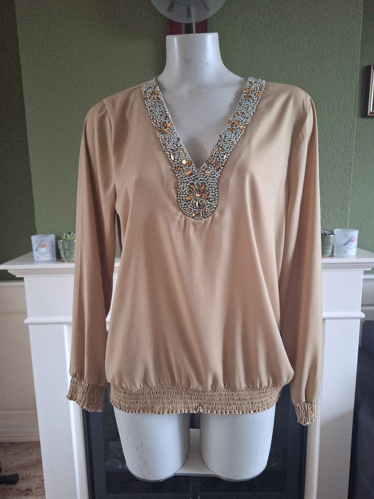 K-Design K Design beige gouden top M, Kleding | Dames, Tops, Zo goed als nieuw, Maat 38/40 (M), Beige, Lange mouw, Verzenden