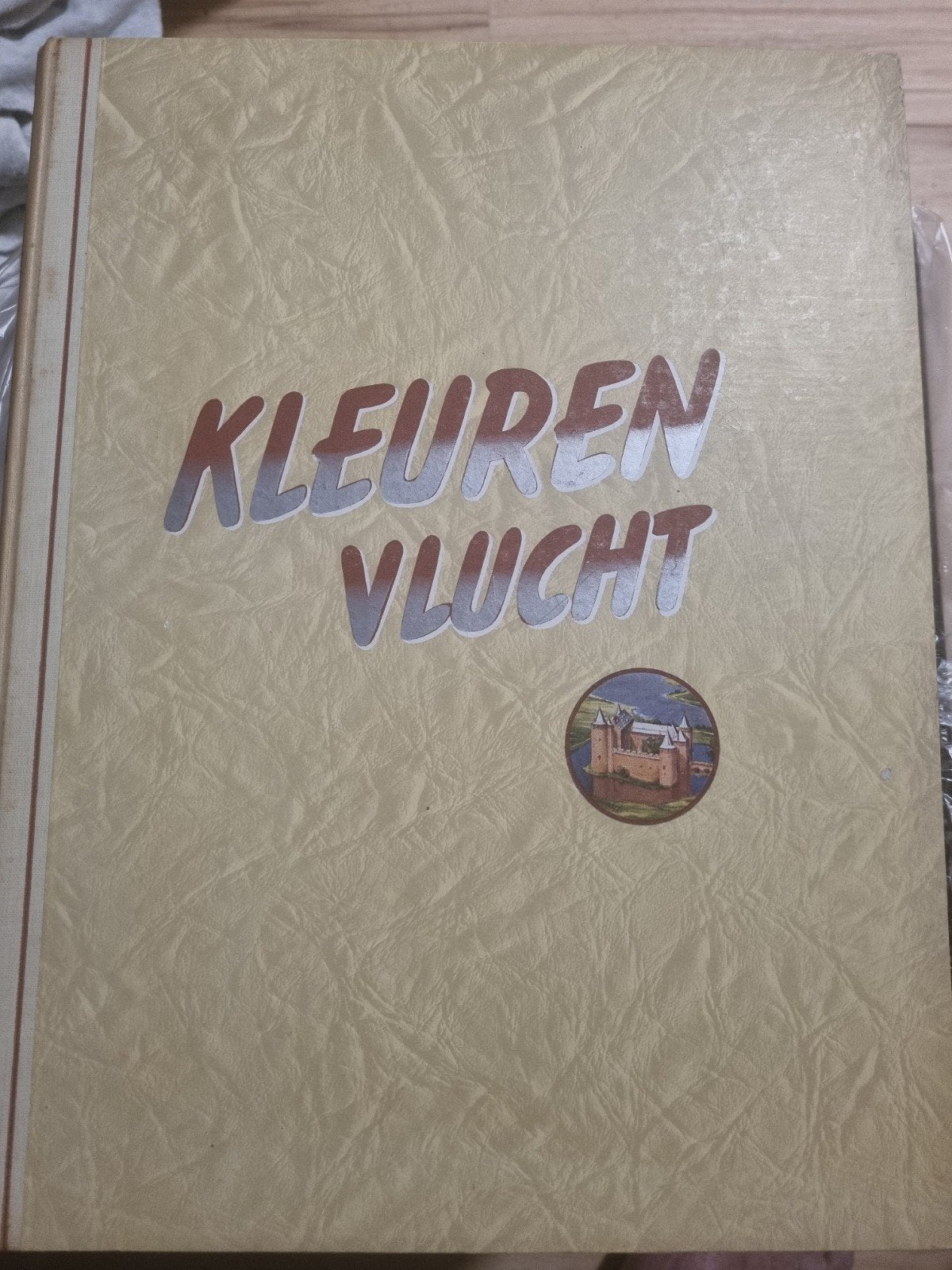 Douwe Egberts Kleuren Vlucht - Plaatjesalbum, Boeken, Ophalen of Verzenden, Gelezen, Onbekend, Plaatjesalbum