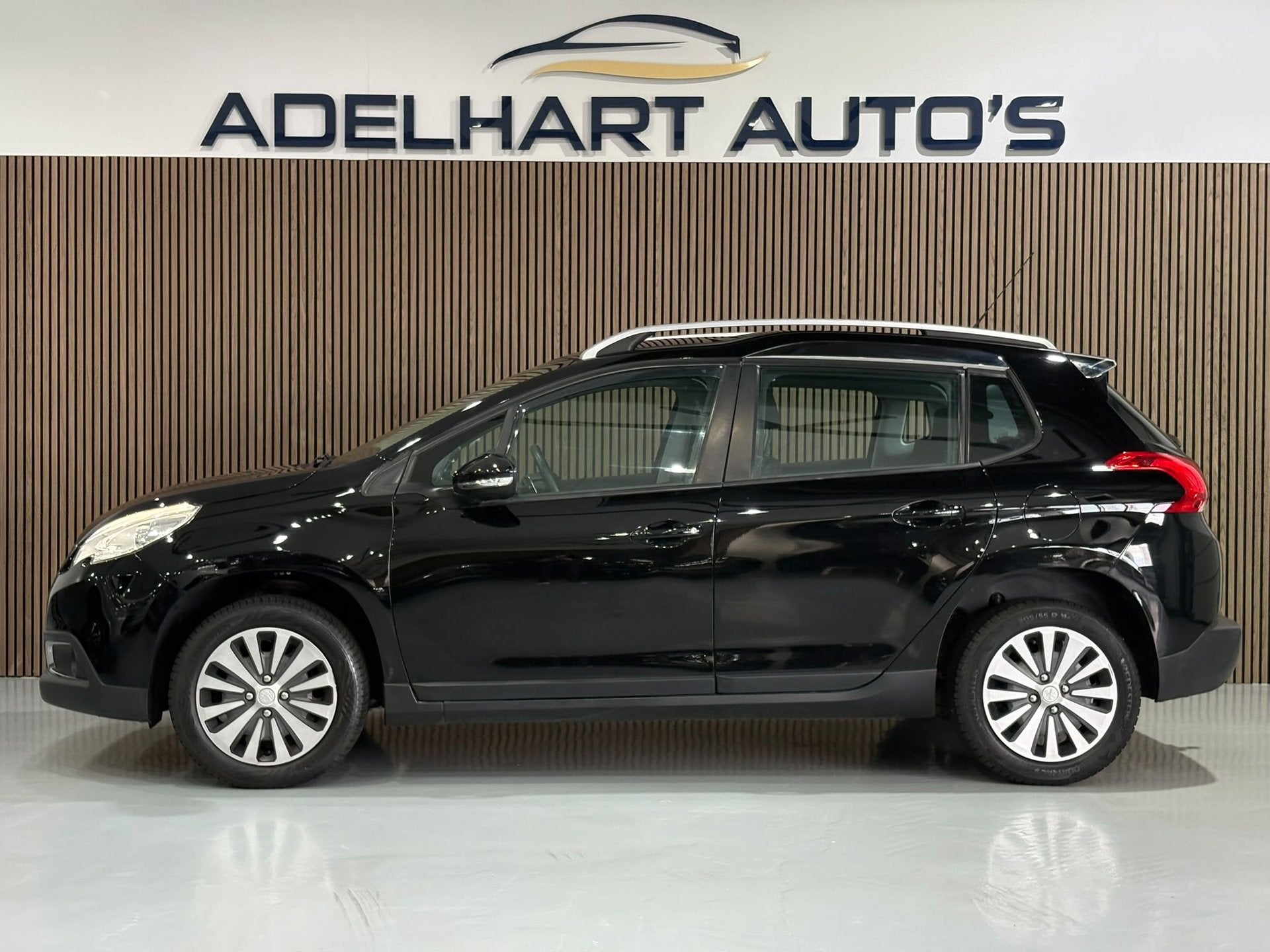 Peugeot 2008 1.2 VTi Active Automaat / Climate control / Cru, Auto's, Euro 5, 450 kg, Gebruikt, 1199 cc