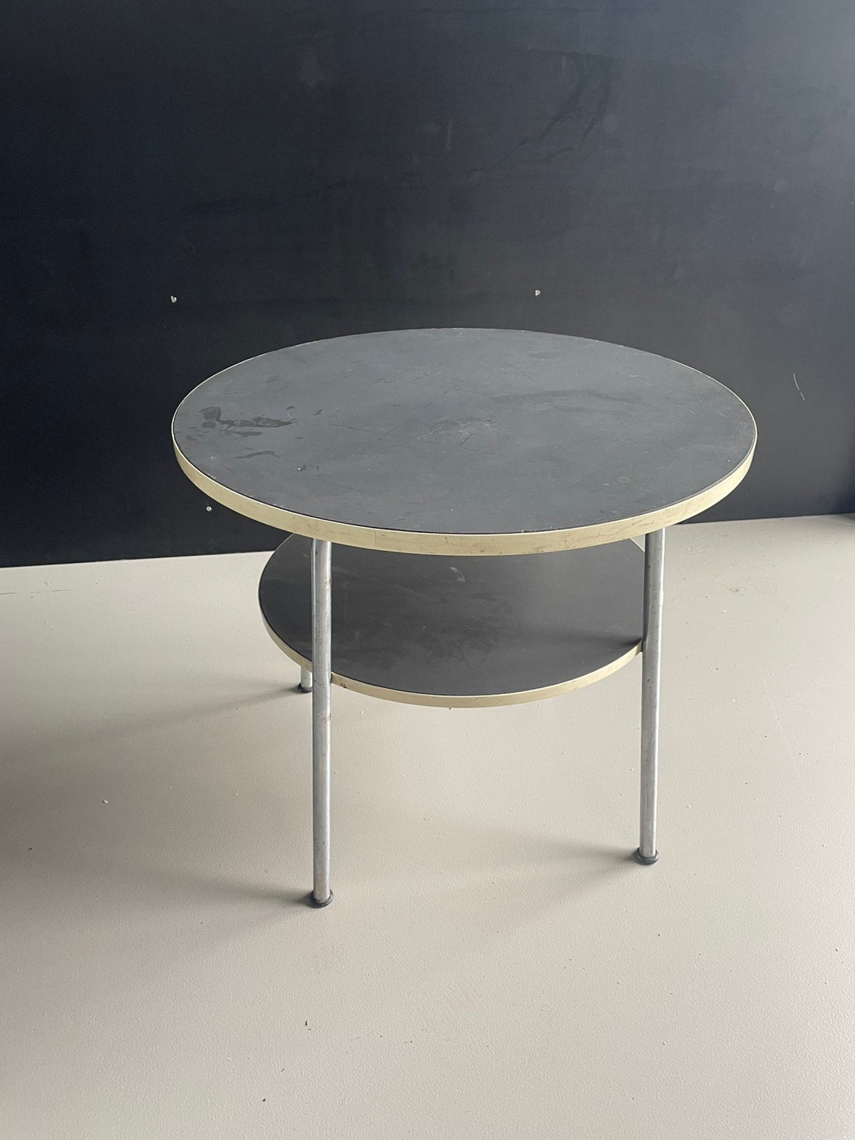 Gispen 503 tafel, Ophalen, Gebruikt, Rond, 50 tot 100 cm