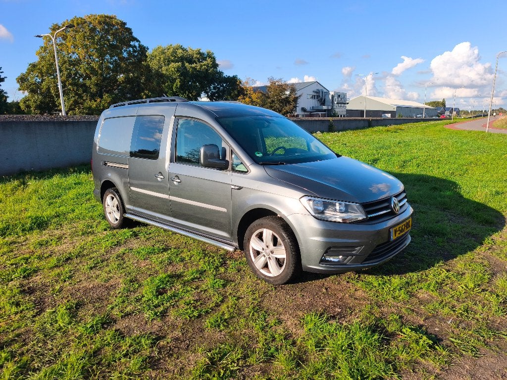 Volkswagen Caddy 2.0 TDI 150pk DSG, Auto's, Verwarmde buitenspiegels, 4 cilinders, 150 pk, Volkswagen