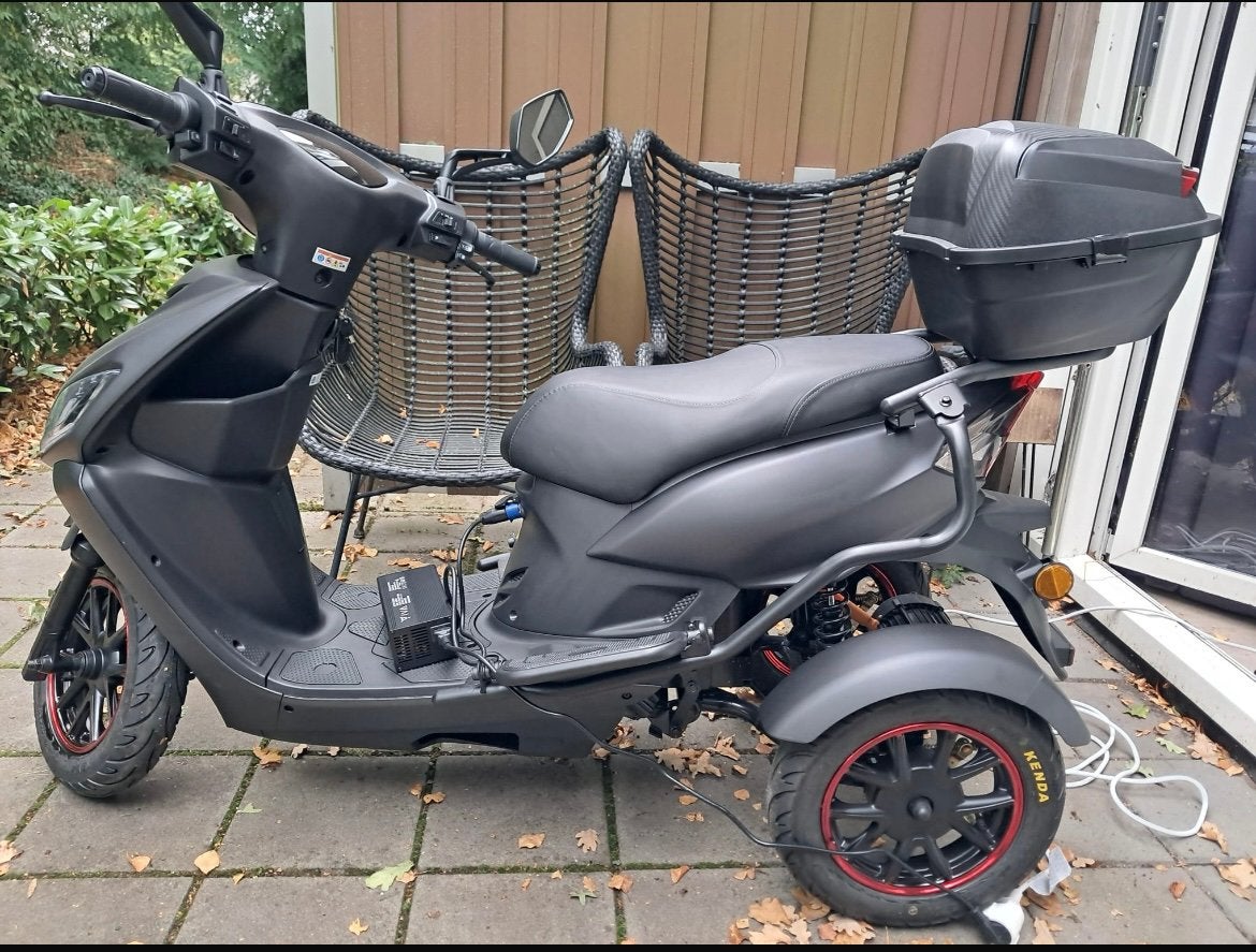 IVA T3 2.0 elektrische scootmobiel/scooter – Nieuwstaat, Zo goed als nieuw, 16 km/u of meer, 46 km of meer, Ophalen