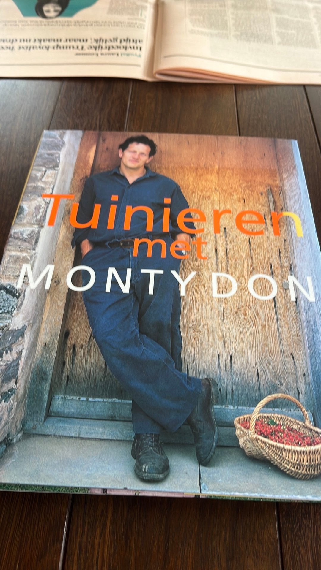 Tuinieren met Monty Don, Boeken, Verzenden, Zo goed als nieuw, Tuinieren en Tuinplanten