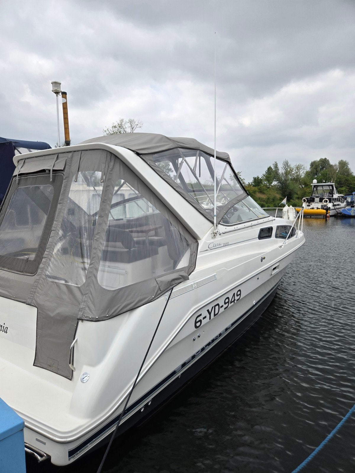 Bayliner 2855 Ciera Sunbridge 7.4 V8 MPI Bravo 3 Duo Prop, Ophalen, Bayliner, Walstroom