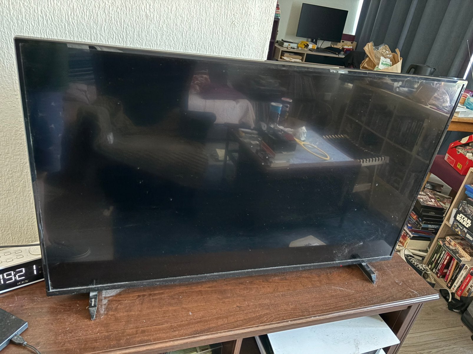 Philips 43” Ambilight 4K - 43PUS6704/12, 50 Hz, Ophalen of Verzenden, Zo goed als nieuw, Samsung