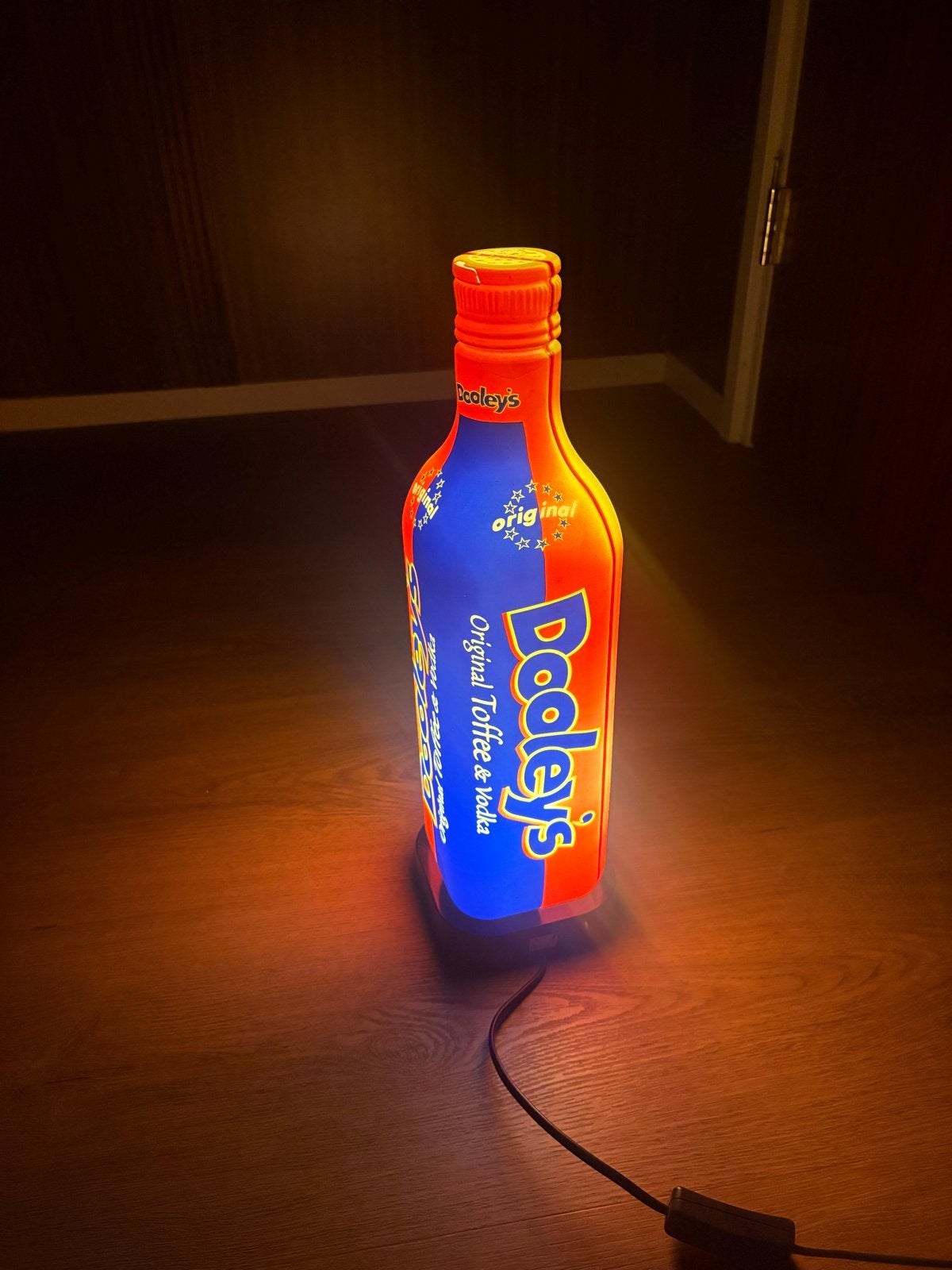 Dooley's fles lamp - Unieke sfeerverlichting, Ophalen of Verzenden, Gebruikt, Lichtbak of (neon) lamp