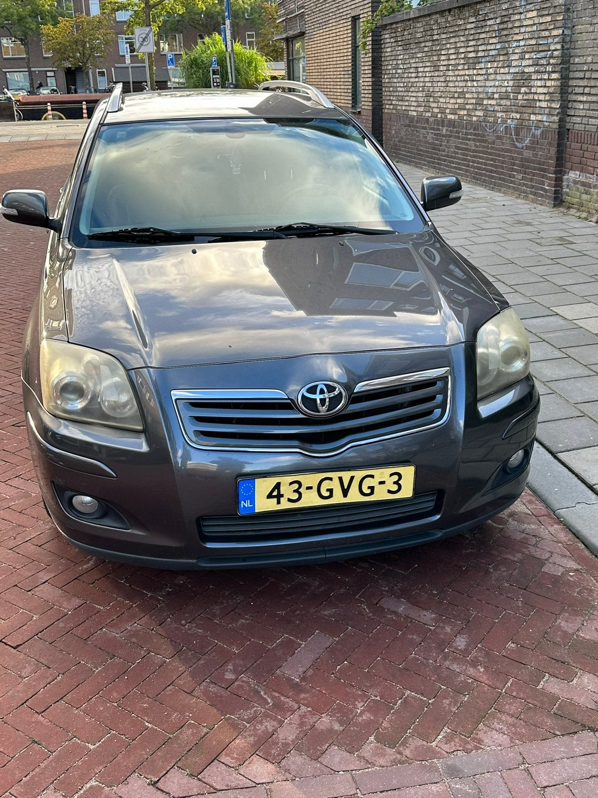 Toyota Avensis 1.8 16V Vvt-i Wagon 2008 Grijs, Auto's, Voorwielaandrijving, 1794 cc, Avensis, 4 cilinders