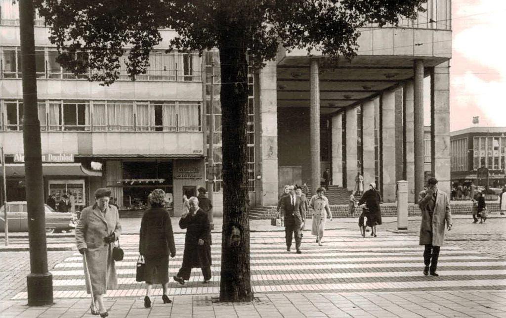 1957 ROTTERDAM Coolsingel . Zie aan de overkant CINEAC, Verzenden, 1940 tot 1960, Ongelopen, Zuid-Holland