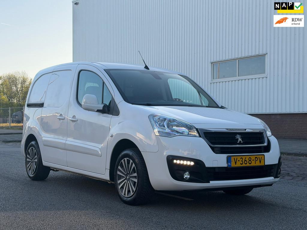 Peugeot Partner 120 1.6 BlueHDi 100 L1 Premium Automaat, Auto's, Gebruikt, Euro 6, 4 cilinders, 700 kg