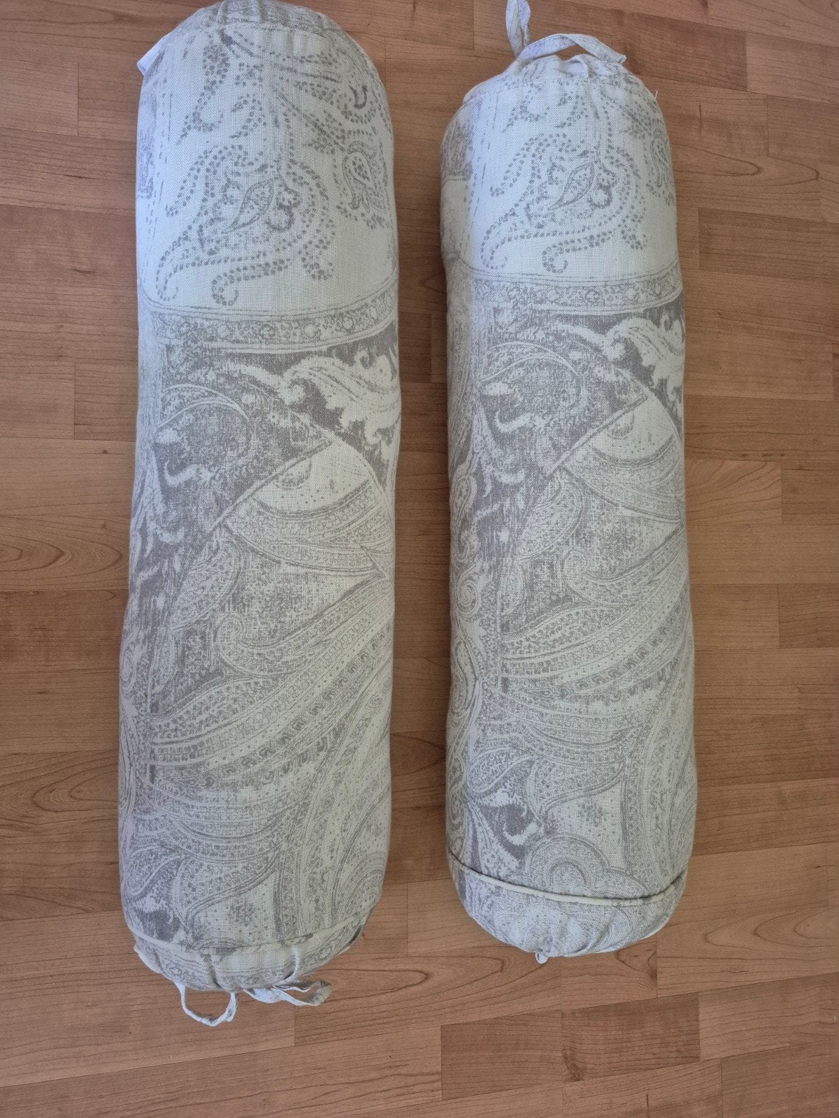 2 Zara Home sluimerrollen 60 x 20 cm, Ophalen, Zo goed als nieuw, Wit, Cilindervormig