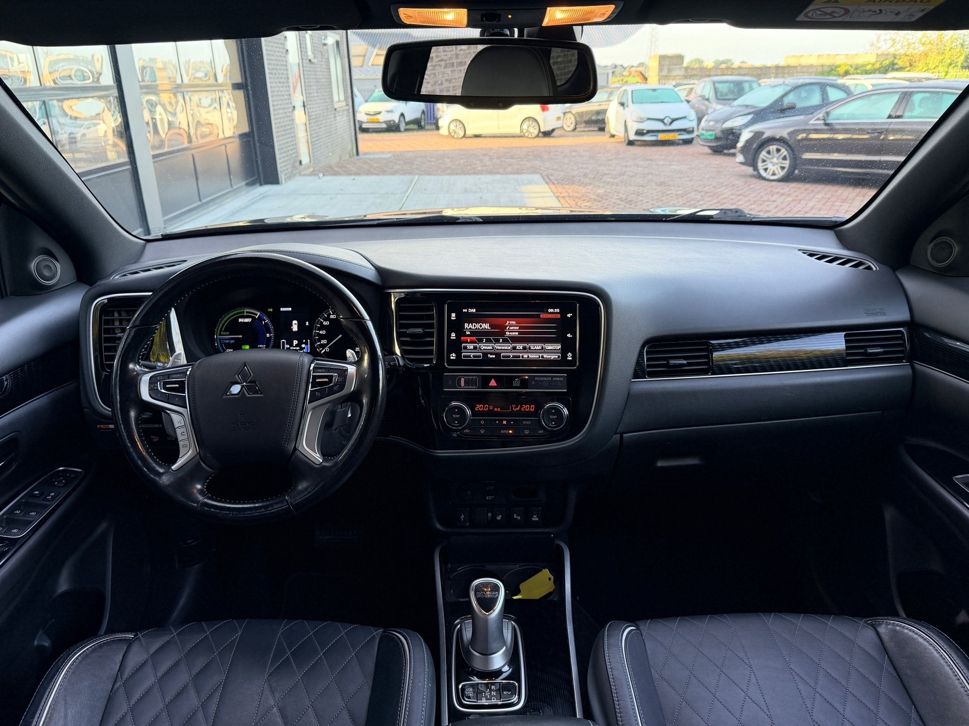 Mitsubishi Outlander 2.4 PHEV S-Edition | Diamond leer | Cam, Auto's, Automaat, 135 pk, 4 cilinders, Bedrijf