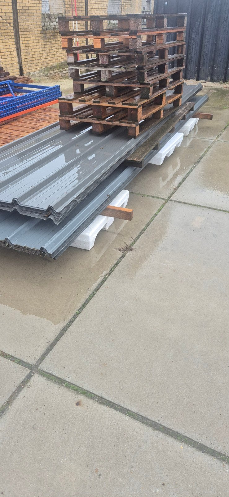 Grijze dakplaten - Ideaal voor schuur of overkapping, Gebruikt, 15 m² of meer, Metaal, Grijs