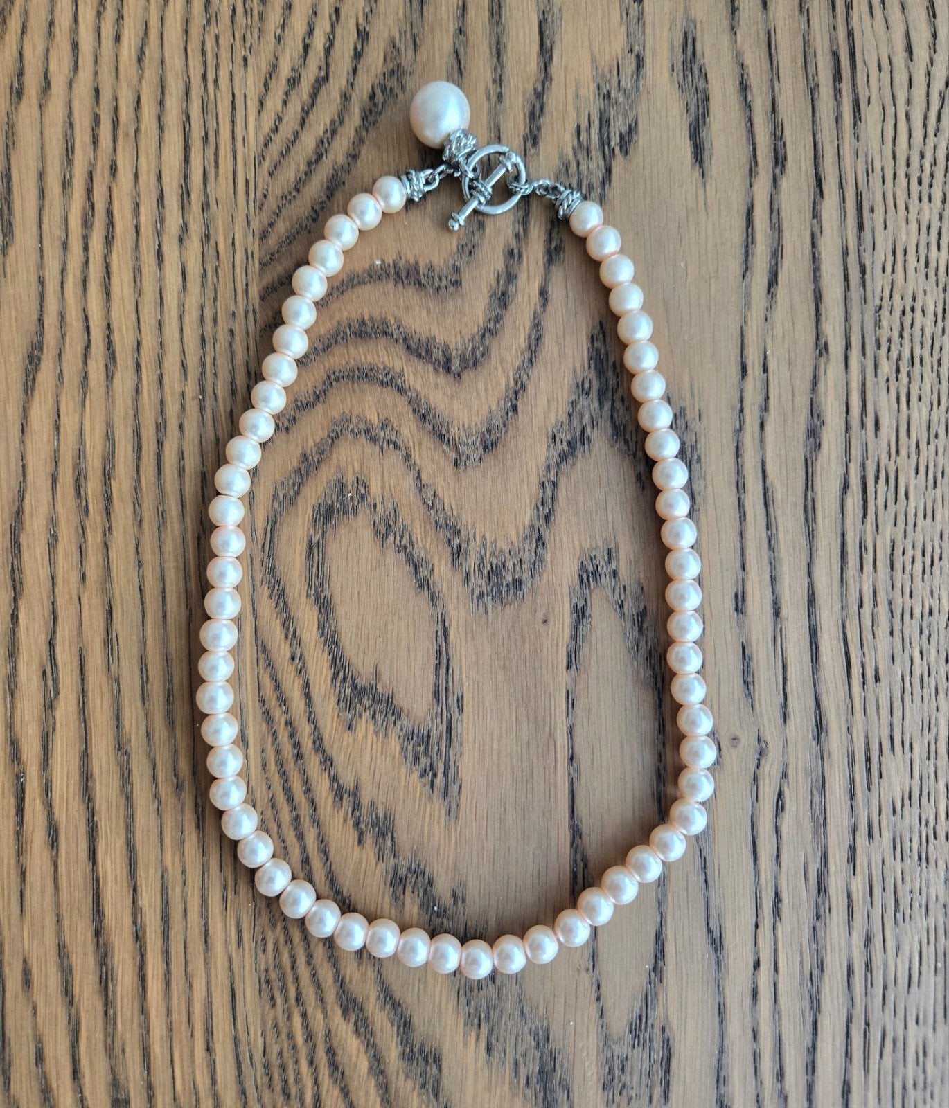 Elegante imitatie parelketting met Zilveren Sluiting, Ophalen of Verzenden, Nieuw, Wit, Overige materialen