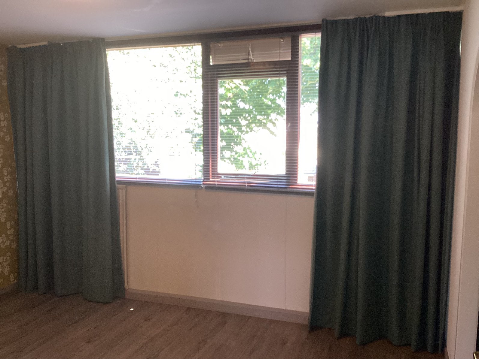 Verduisterende gordijnen met plooi – Set 400 + 201 cm (H240), Ophalen, In te korten, Zo goed als nieuw, Gordijn