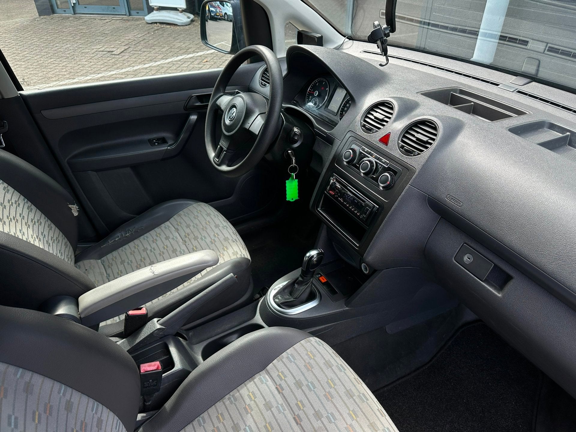 Volkswagen Caddy 1.6 TDI Maxi/AIRCO/AUTOMAAT/TREKHAAK, Auto's, Euro 5, Stof, Gebruikt, 4 cilinders
