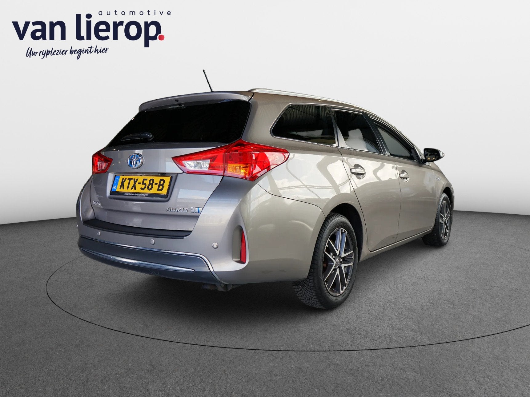 Toyota Auris Touring Sports 1.8 Hybrid EERSTE EIGENAAR, Euro 5, Stof, Gebruikt, Zwart