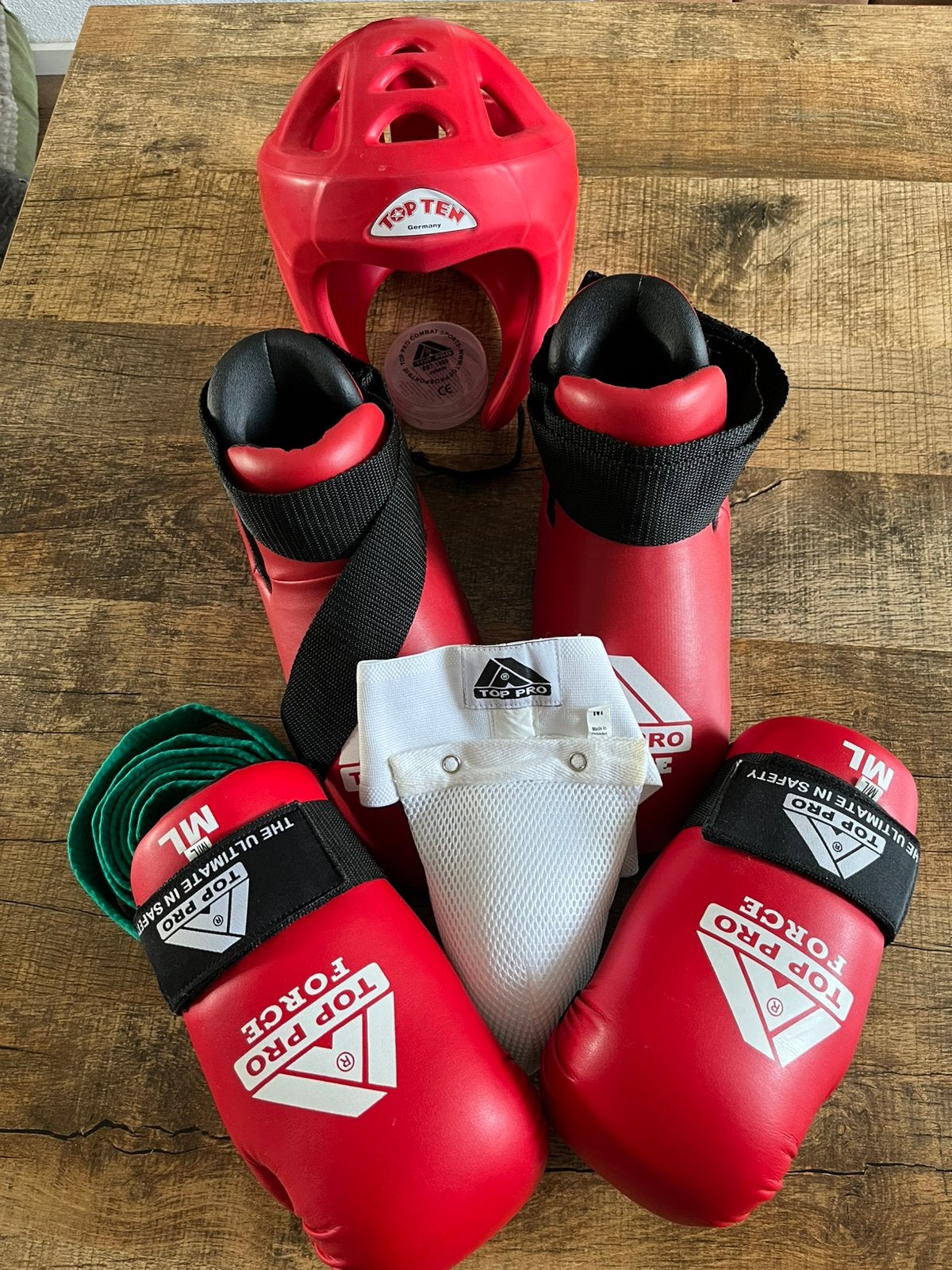 Complete taekwondo sparringset, Ophalen of Verzenden, Zo goed als nieuw, Overige
