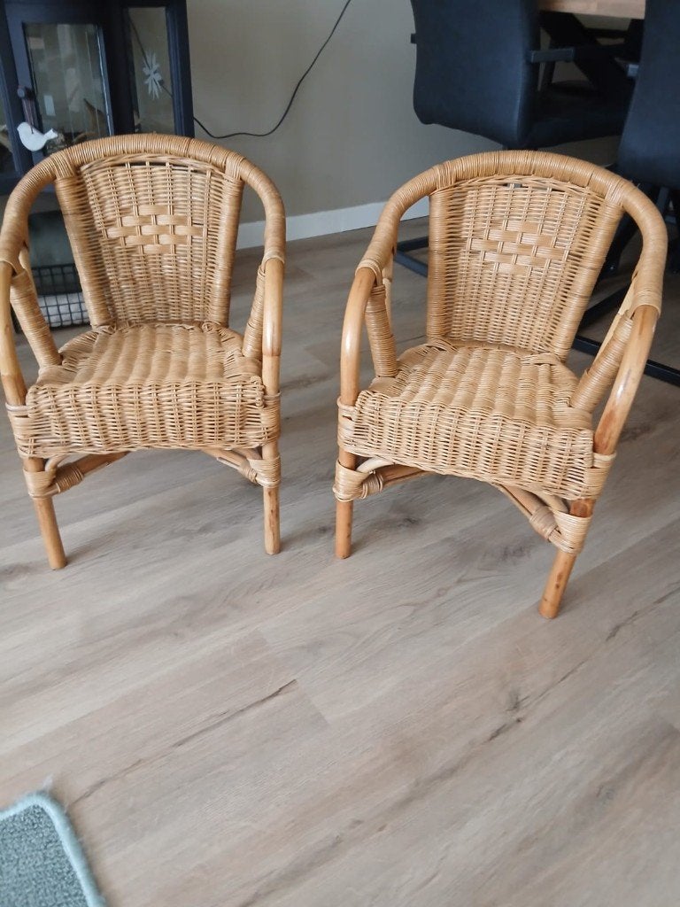 2 rotan kinderstoeltjes, Kinderen en Baby's, Ophalen, Zo goed als nieuw, Overige typen