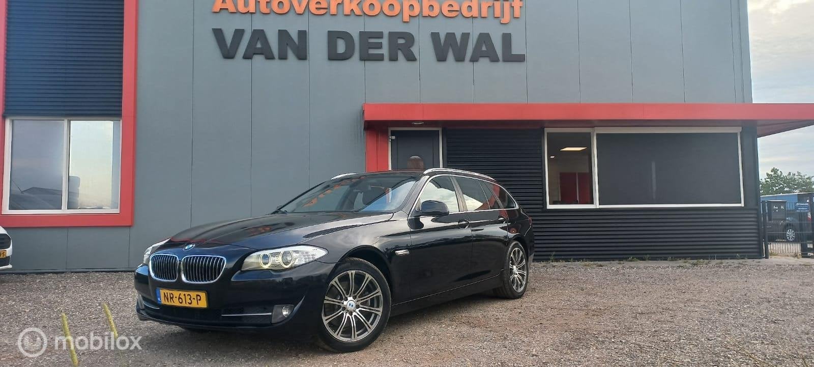 BMW 5-serie Touring 520d High Executive, Auto's, Euro 5, Achterwielaandrijving, Zwart, 2000 kg