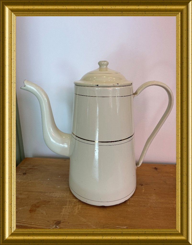 Oude creme emaille kan, koffiepot, Ophalen of Verzenden