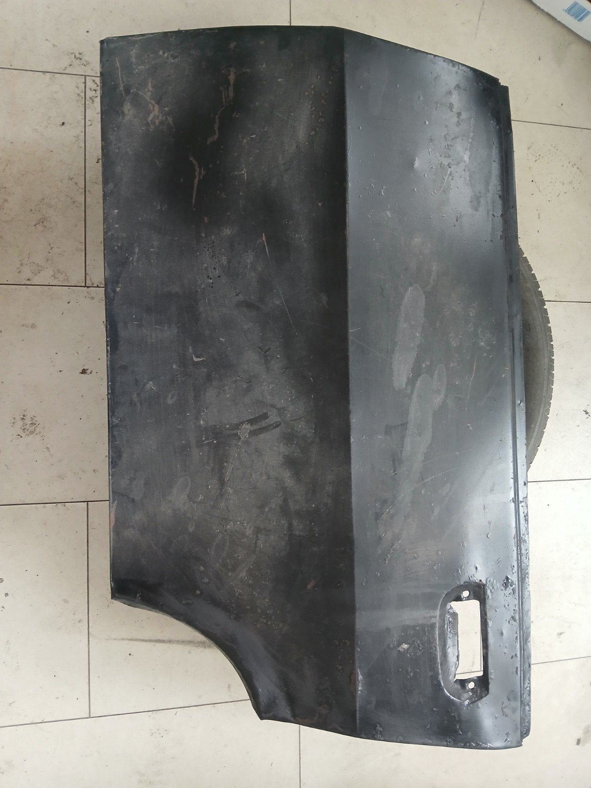 een vel voor de achterdeur links peugeot 504 sedan., Auto-onderdelen, Ophalen of Verzenden, Nieuw, Peugeot