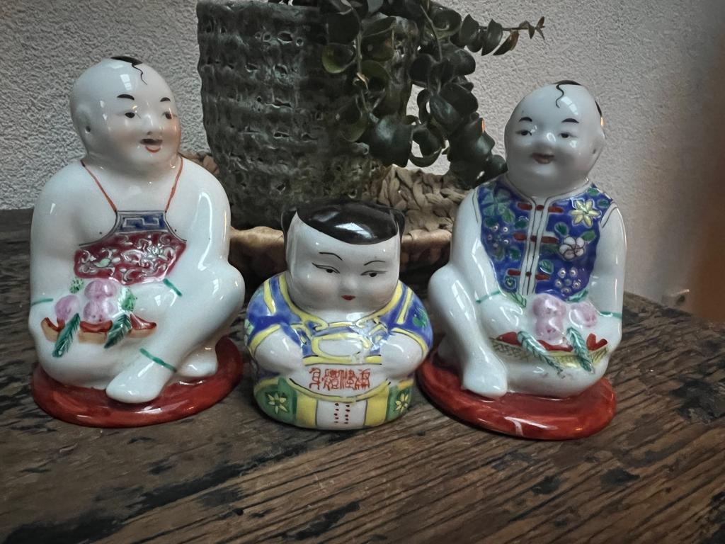 Chinese beelden aziatisch wit porselein boeddha, Ophalen of Verzenden, Zo goed als nieuw, Mens