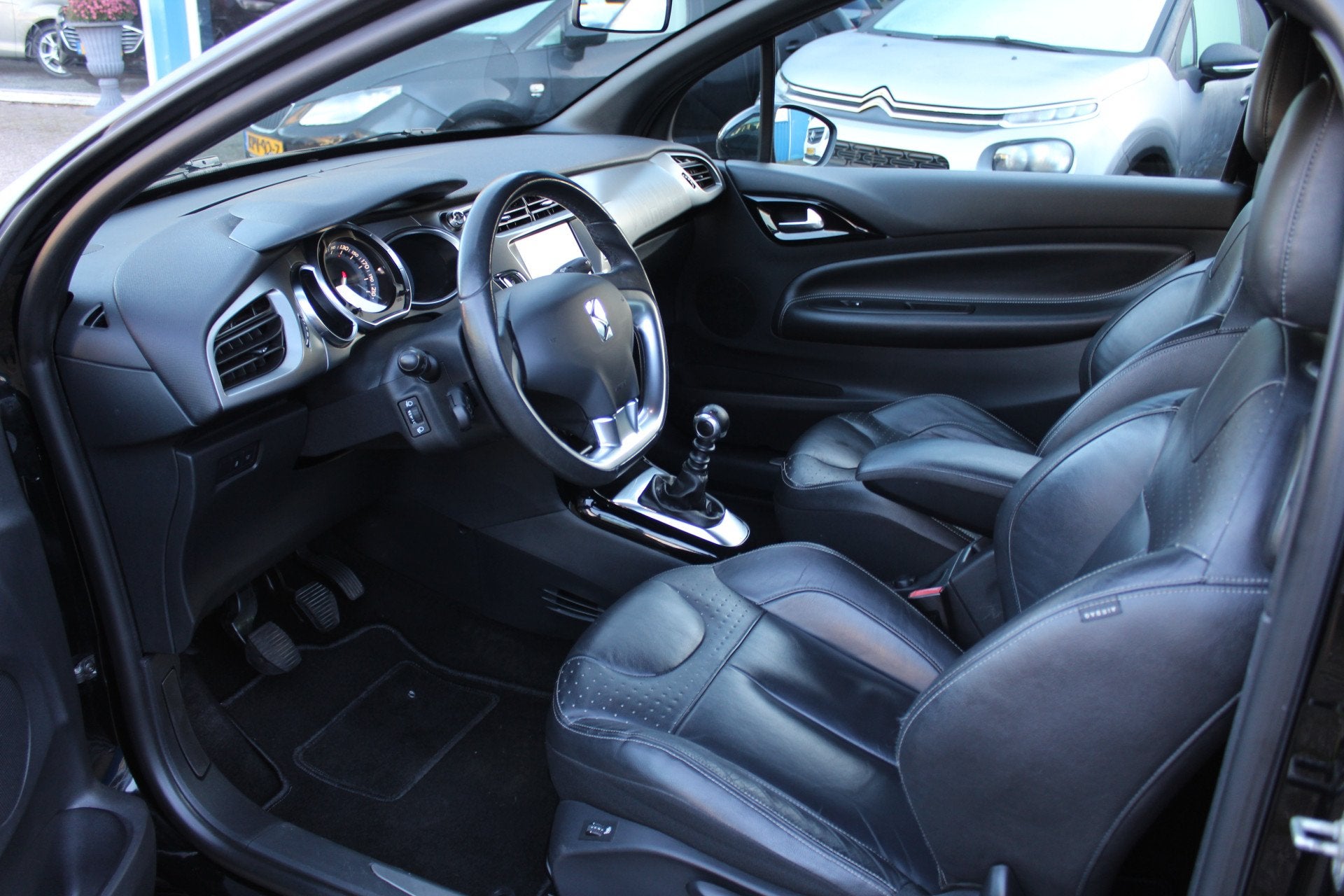 Citroën DS3 Cabrio 1.6-16v "Sport Chic" 156 Pk Leder - Crui, Auto's, Gebruikt, Zwart, 4 cilinders, Cabriolet