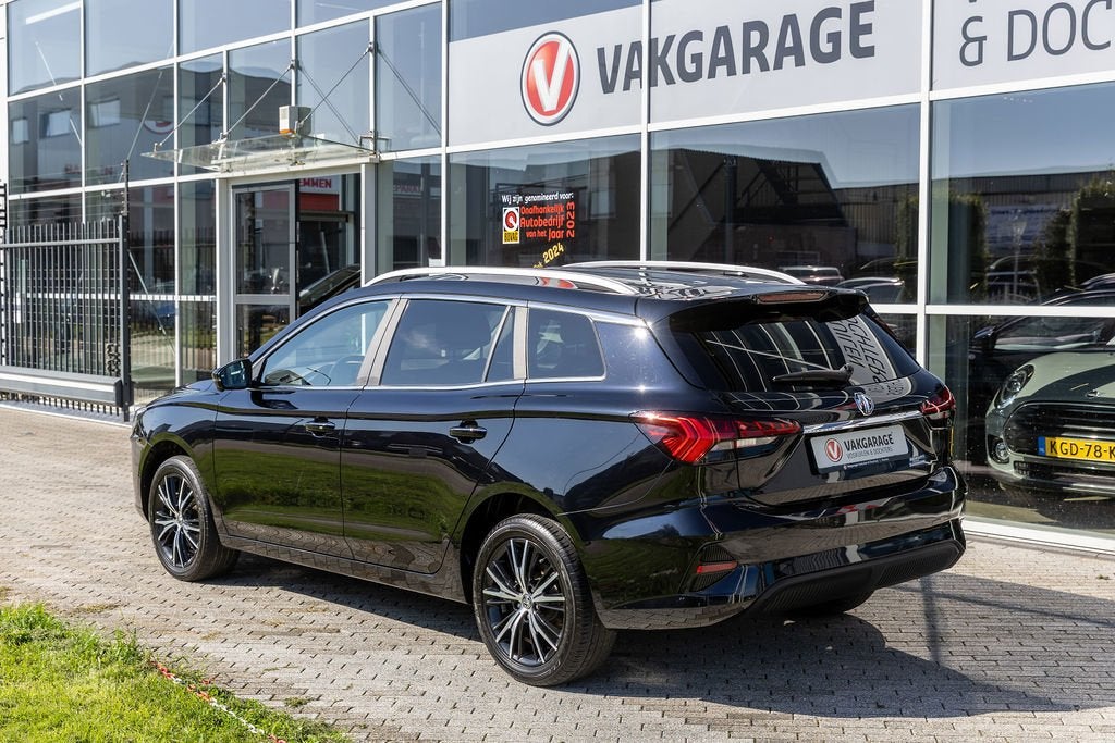 MG MG5 Electric Long Range Luxury 61 kWh Black, Auto's, Gebruikt, Zwart, 156 pk, Zwart