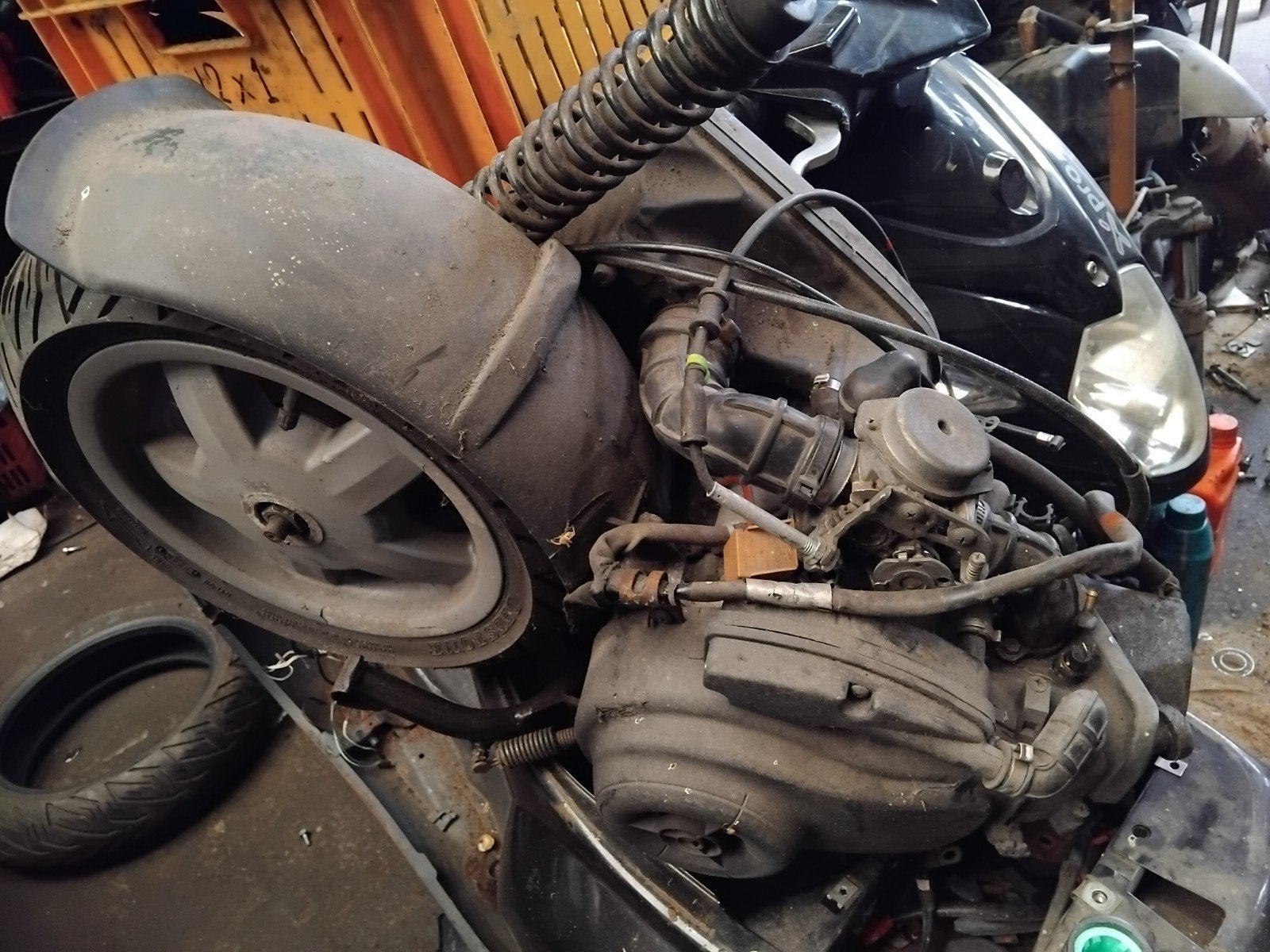 Diverse motorische Piaggio 2 en 4 klepper onderdelen te koop, Ophalen of Verzenden, Gebruikt, Overige typen, Piaggio