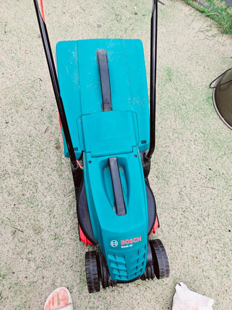 Bosch Rotak 32 Elektrische Grasmaaier, Ophalen, Cirkelmaaier, Gebruikt, Elektrische grasmaaier