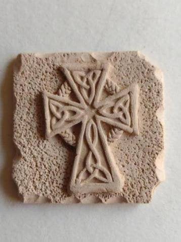 Muurornament kruis / miniatuur Fennicole, Ophalen, Zo goed als nieuw, Decoratie