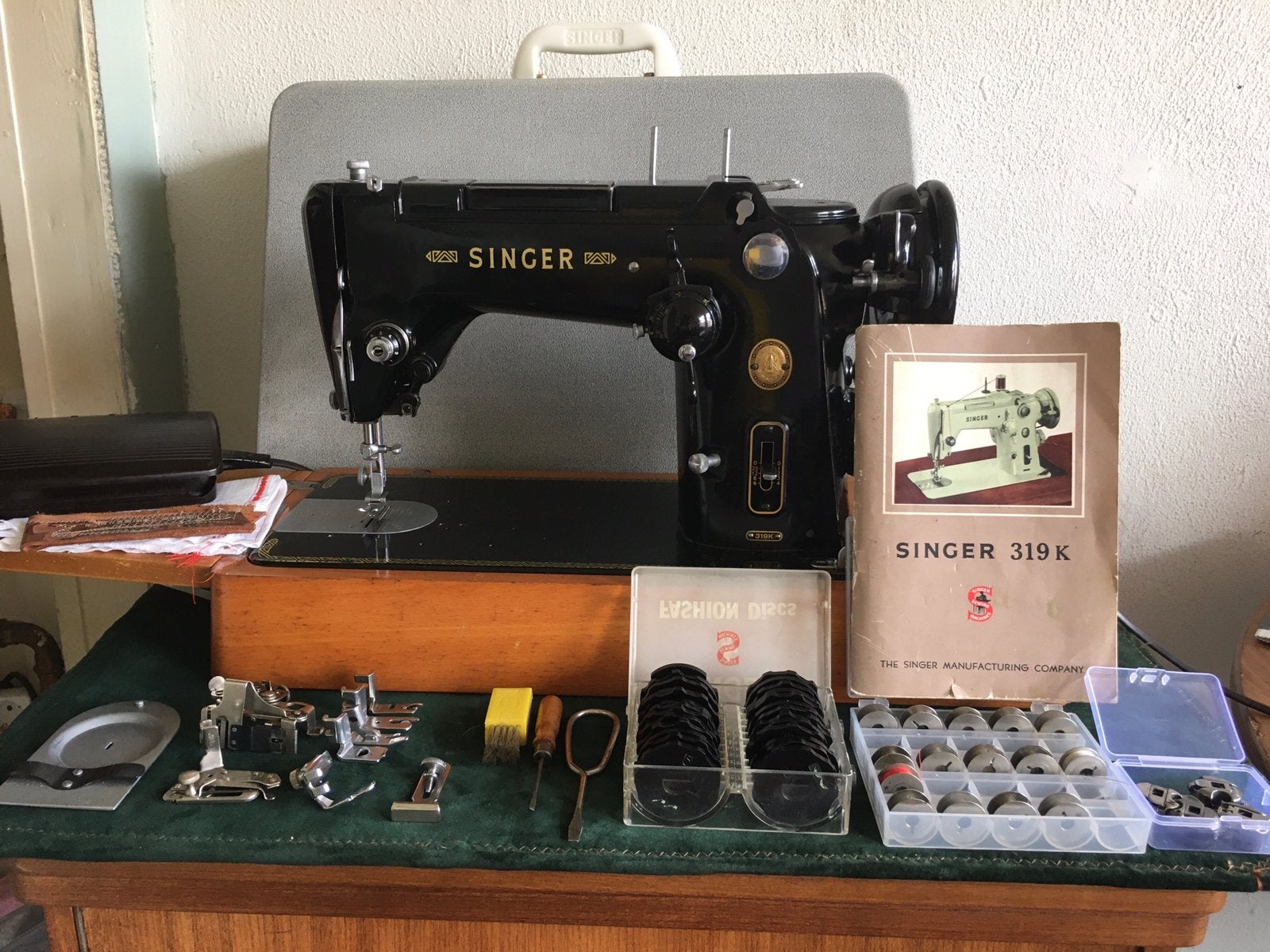 Singer 319 K Naaimachine SUPER Compleet (Gerestaureerd), Ophalen of Verzenden, Zo goed als nieuw, Naaimachine, Singer