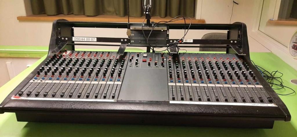 Broadcast te koop, Ophalen, Gebruikt