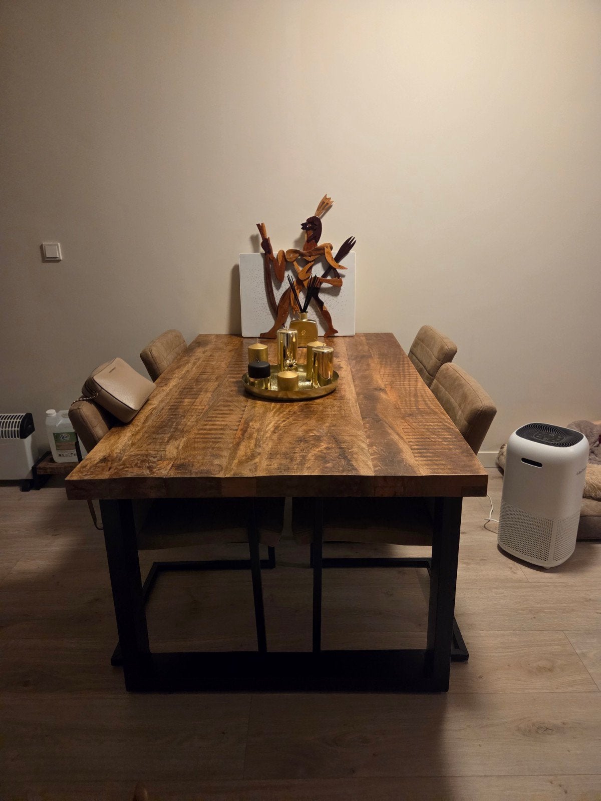 Nieuwe massief houten eettafel met metalen onderstel, Modern, Industrieel, Nieuw, 50 tot 100 cm, 150 tot 200 cm