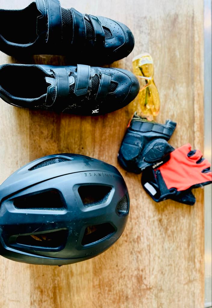 Complete Mountainbike Set: Helm, Schoenen, Handschoenen, Bri, Gebruikt, Heren, Schoenen, Overige maten