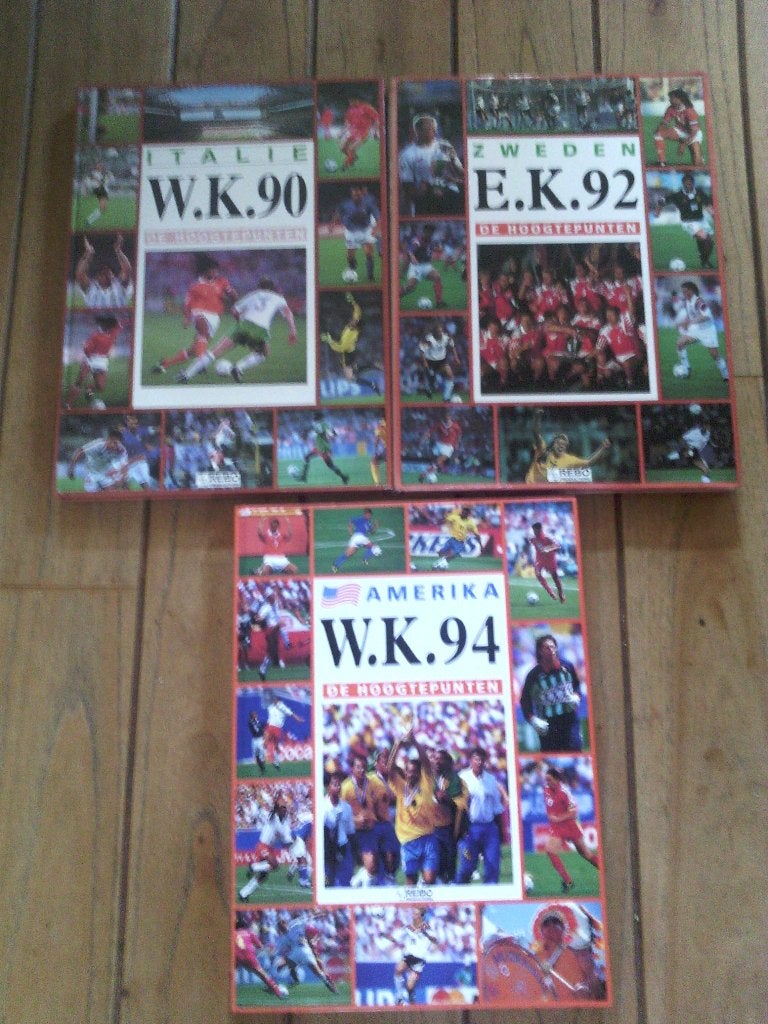 voetbalboeken- WK en EK voetbalboeken - De Hoogtepunten, Ophalen of Verzenden, Zo goed als nieuw, Balsport