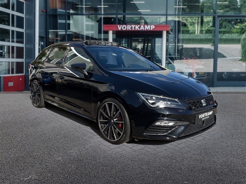 Seat LEON 2.0 TSI CUPRA 300 4DRIVE PANO-DAK/LEDER/BREMBO/BEA, Gebruikt, 4 cilinders, Leon, 1445 kg