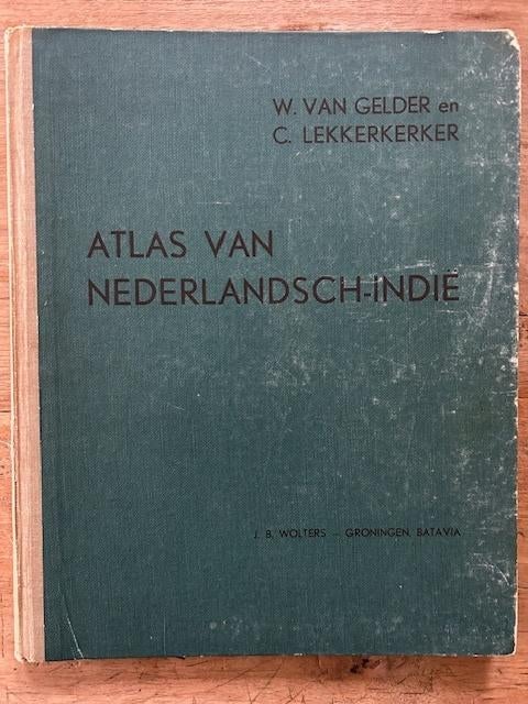 Atlas van Nederlandsch-Indië, Boeken, Atlassen en Landkaarten, Gelezen, Overige atlassen, Ophalen of Verzenden, 1800 tot 2000