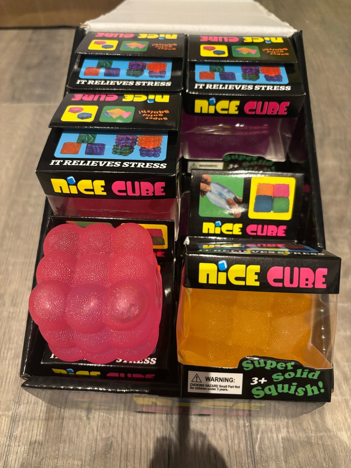 Nice Cube Super Solid Squish! Stressverlichter, Ophalen of Verzenden, Nieuw, Jongen of Meisje